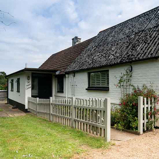 Fern Holt Cottage accommodation for groups in Shere Surrey